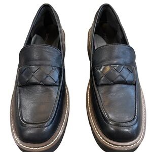 Nordstrom NotorieLea black leather lug sole loafer. Size 7.5. Academia EUC